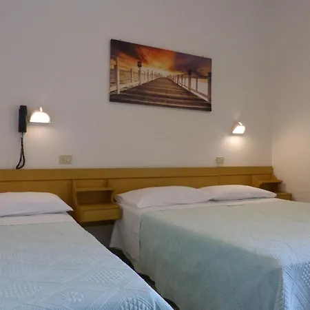 D'annunzio Alojamento de Acomodação e Pequeno-almoço Cattolica