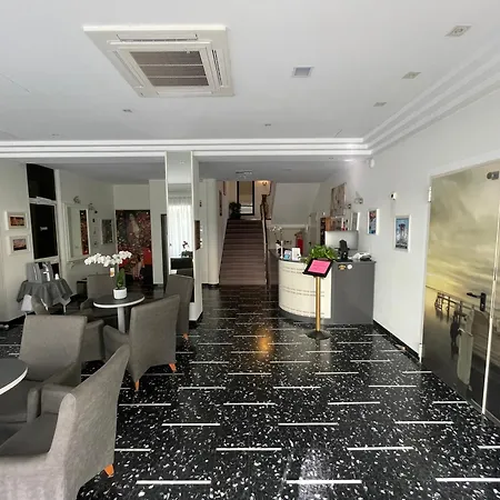 فندق مبيت وإفطار D'annunzio 3*